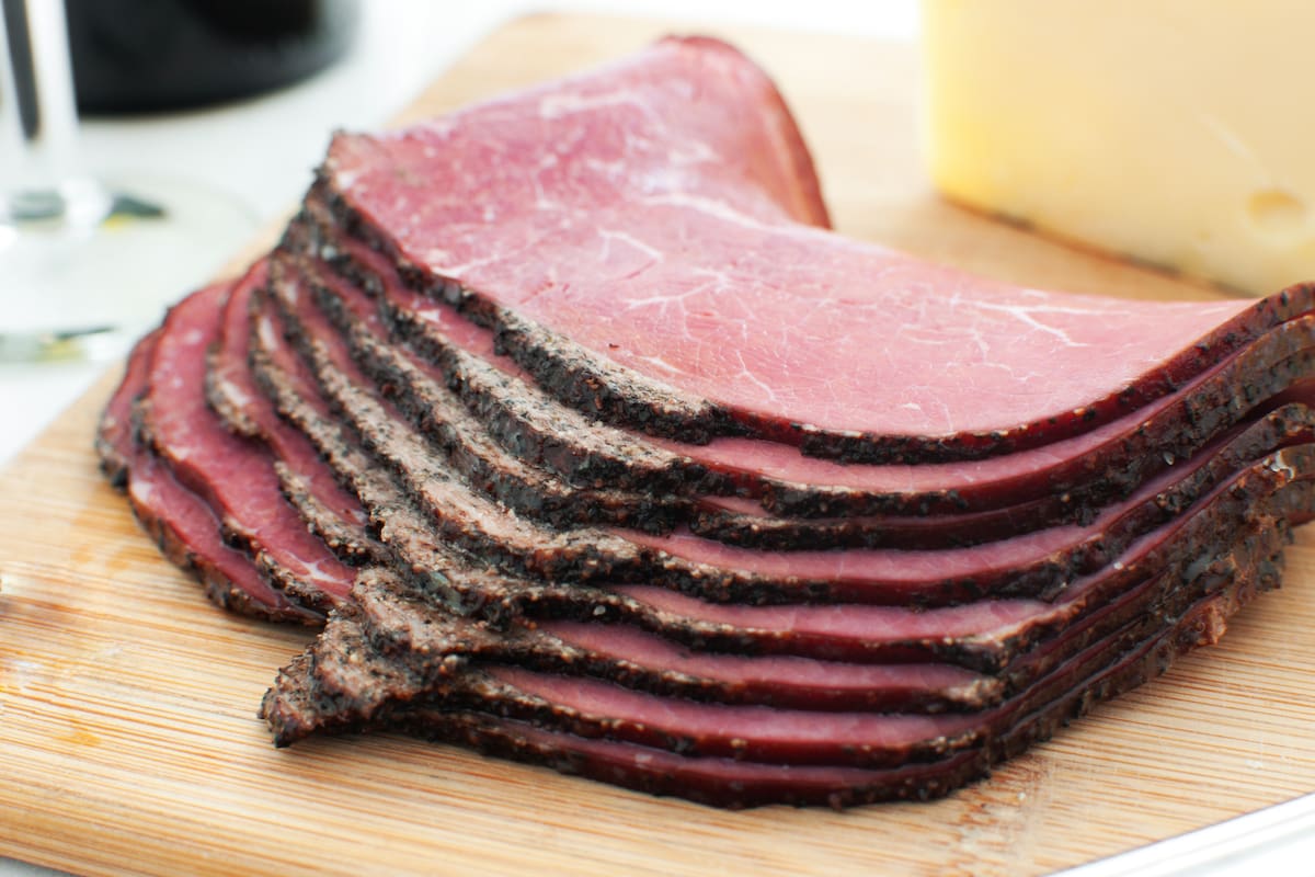 Retiran más de 1000 kilos de carnes frías en todo Estados Unidos por posible contaminación con listeria