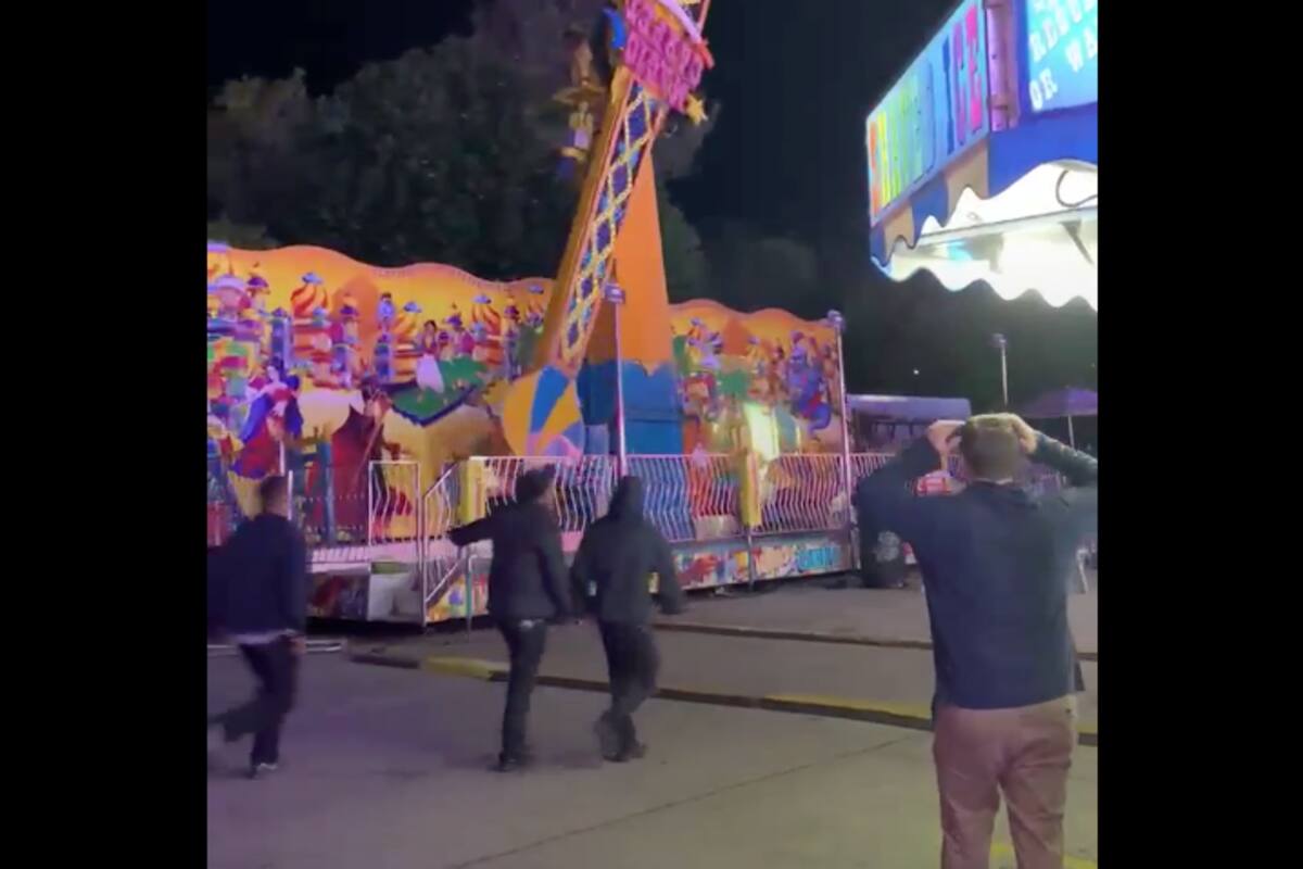VIDEO: ¡Momentos de Terror! Atracción llena de personas a punto de desplomarse