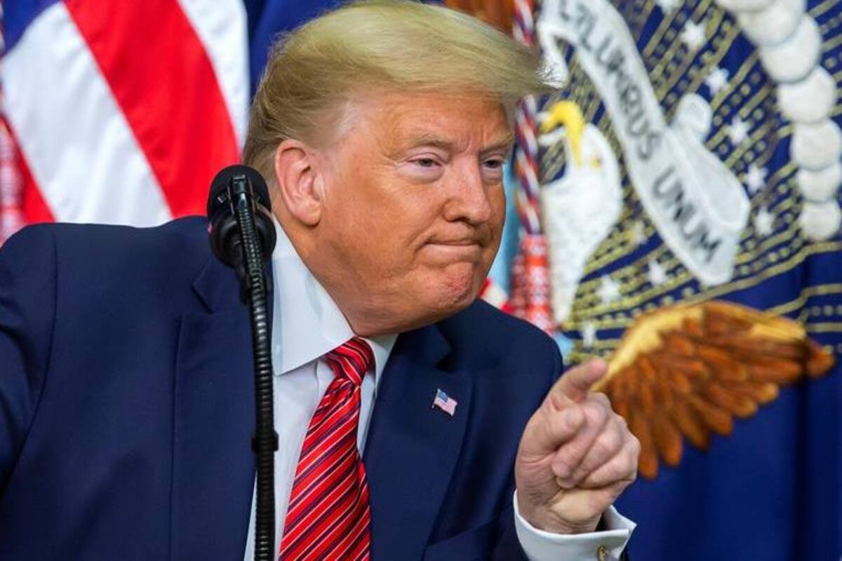 Trump reitera su derecho a "interferir" en asuntos del Departamento de Justicia