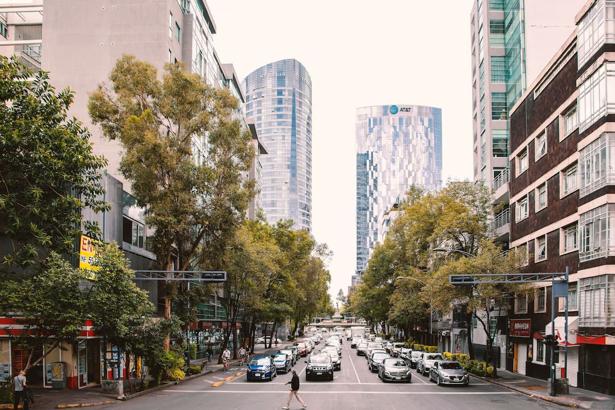 México ya tiene 130.9 millones de habitantes: Hay menos hijos y la edad mediana sube a 32 años