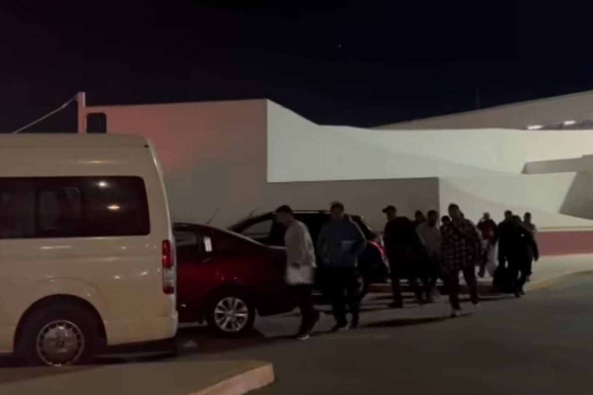 Llegan a El Chaparral grupos de deportados de la era de Trump