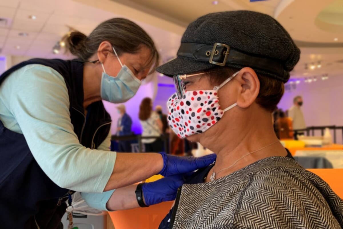 Ayudan a residentes del sur de San Diego a obtener su vacuna