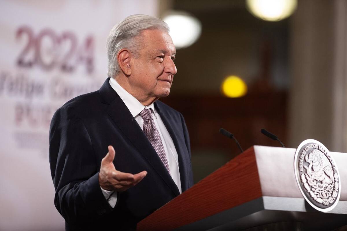 AMLO exige respuestas a Tim Golden antes de conceder una entrevista tras acusaciones de “financiamiento ilícito”