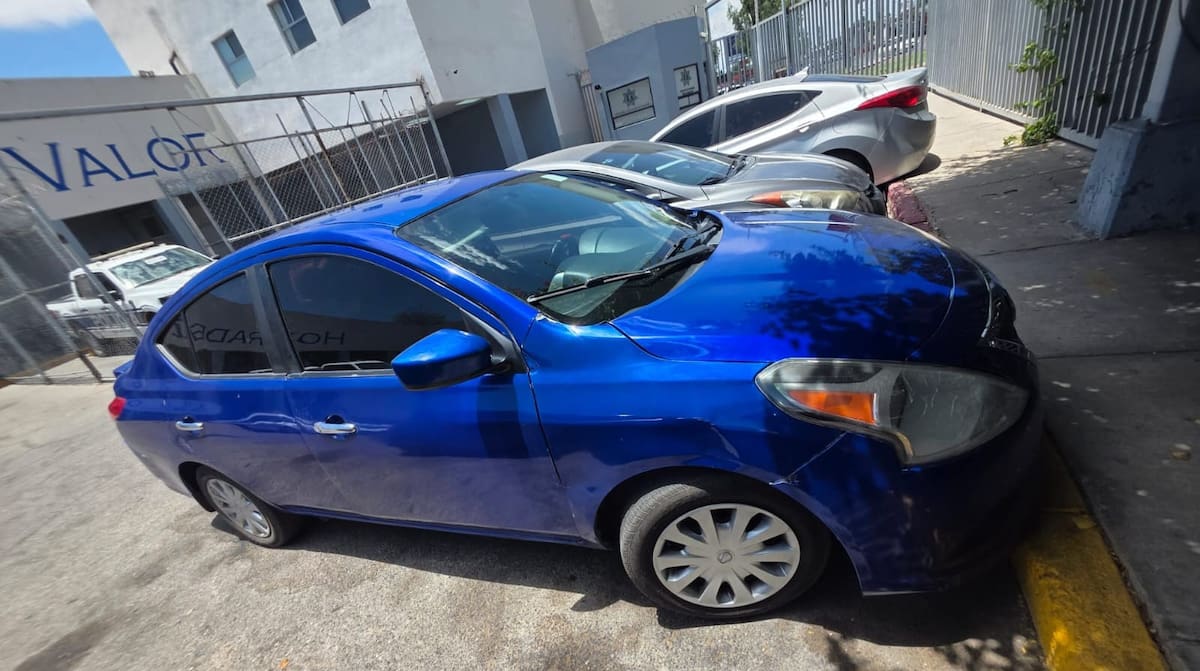 La detención se dio en la colonia Alianza para la Producción, donde los sospechosos fueron interceptados mientras circulaban en un carro sedán azul.│Foto: Cortesía