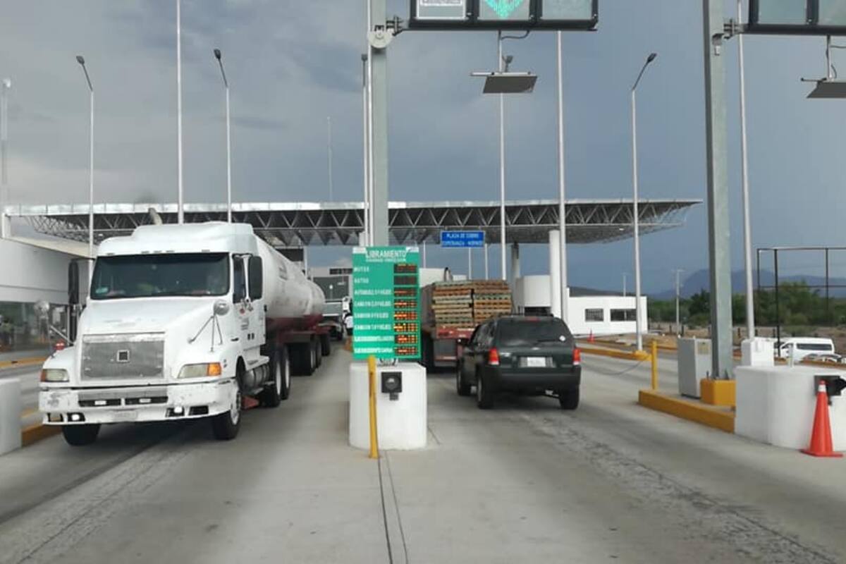 Transportistas piden eliminación de casetas