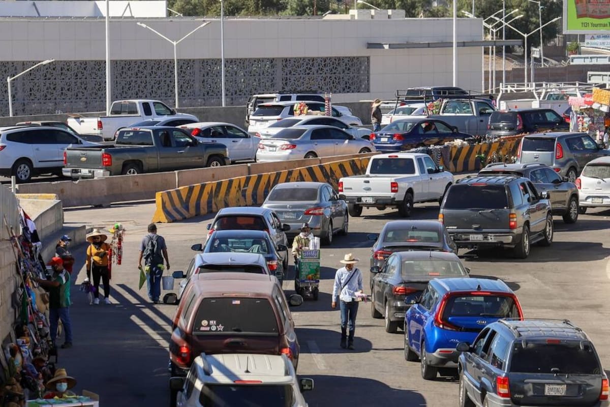 Cruces a Estados Unidos desde Mexicali tienen tiempos de espera de hasta 40 minutos