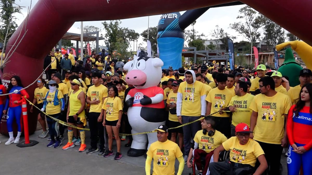 Chicos y grandes disfrutaron de la carrera "Corre de amarillo" en apoyo a los niños con cáncer.