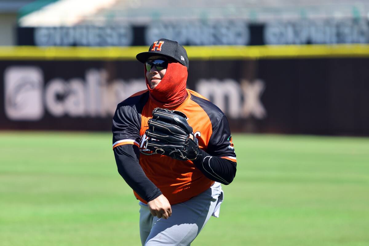 Presume José Samayoa dos campeonatos con Naranjeros