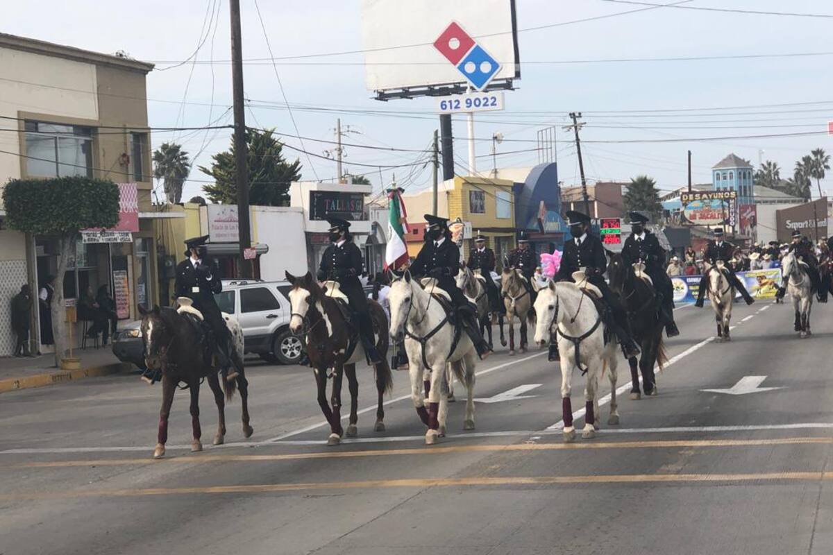 Así se vivió el desfile de la Revolución Mexicana en Rosarito