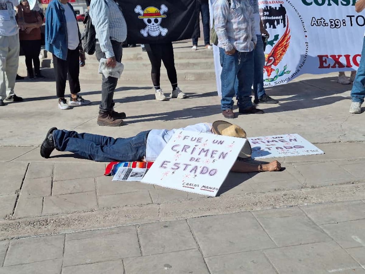 La icónica bandera pirata de One Piece, con su calavera y sombrero de paja, se ha convertido en un símbolo de protesta para jóvenes de la Generación Z en México.
