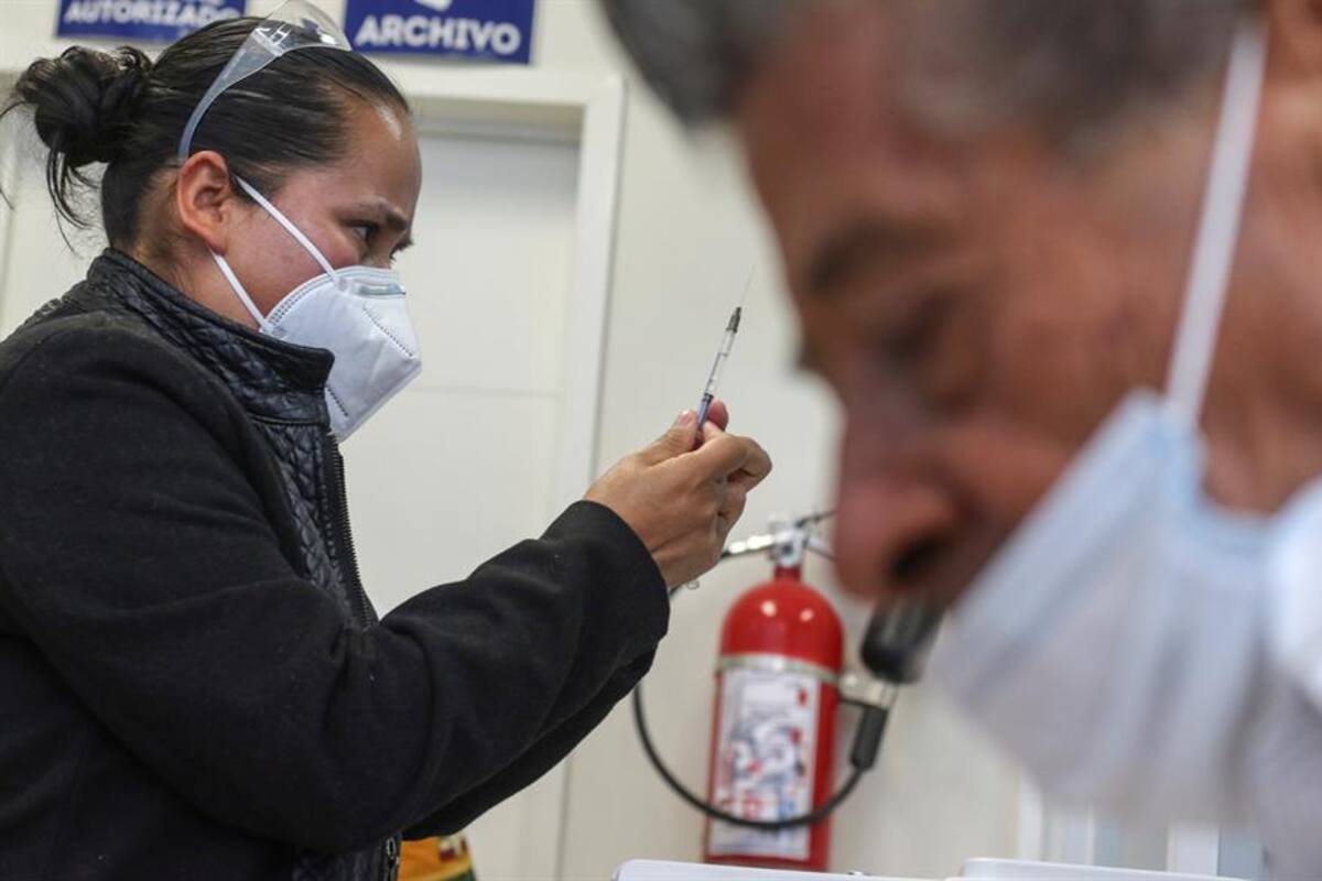 Conferencia de prensa sobre coronavirus en México
