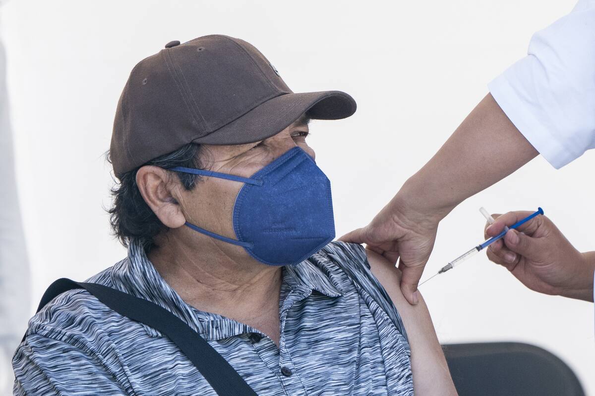 Guanajuato registra 102 contagios de covid-19 en vacunados