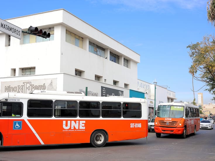 Transporte público en Hermosillo: tiempos de espera, “dejados en visto” y horarios insuficientes