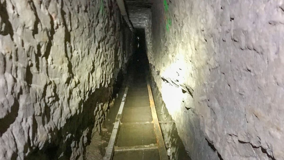 Túnel clandestino para cruzar a EU podría ser del Cártel de Juárez según autoridades mexicanas