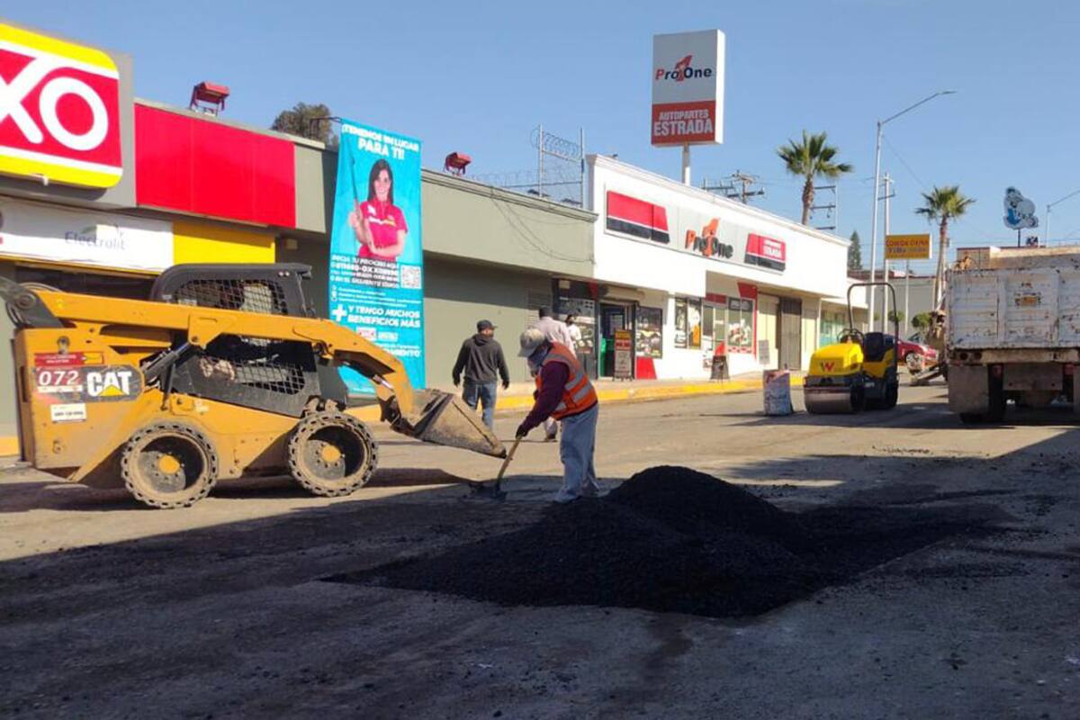 Inicia en Rosarito programa de bacheo en las principales avenidas