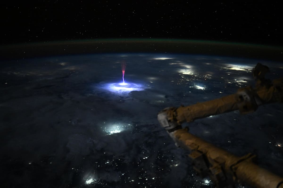 Astronauta de la NASA fotografía raro fenómeno entre México y EEUU