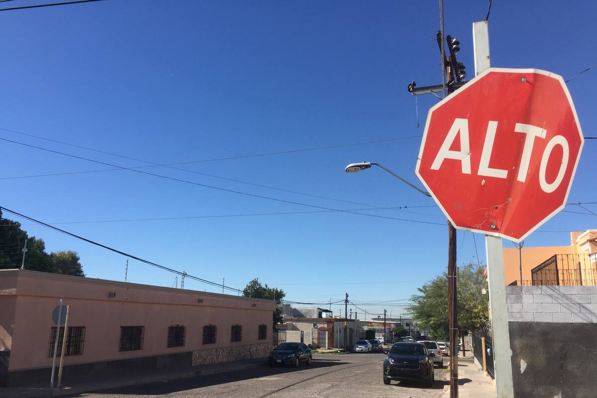 Prevén colocar hasta 900 señales de tránsito en calles de Hermosillo