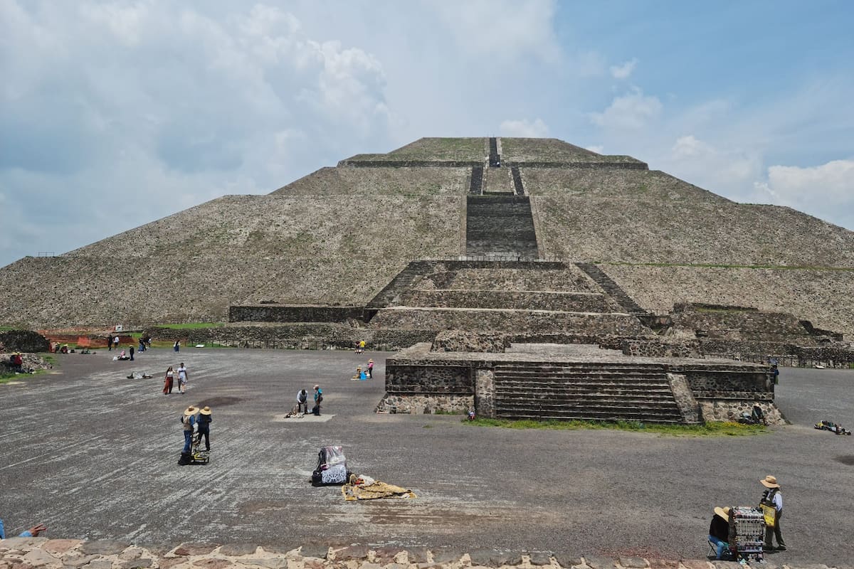 Rescatan raíces jurídicas prehispánicas en clases de derecho