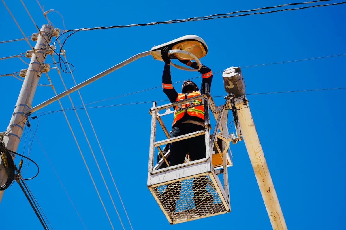 Arrancan trabajos para modernizar alumbrado público del Golfo de Santa Clara