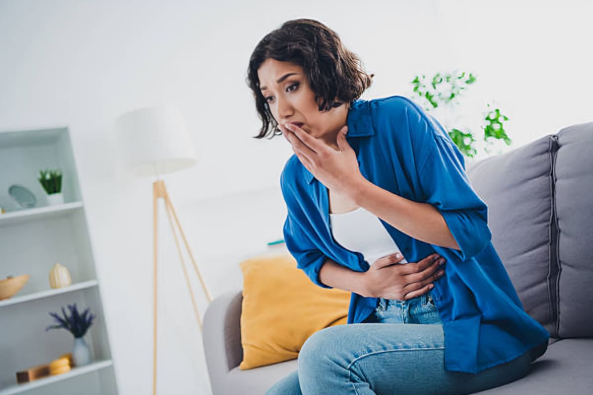 ¿Qué comer después de vomitar? Cómo recuperarte del estómago sin empeorar el malestar