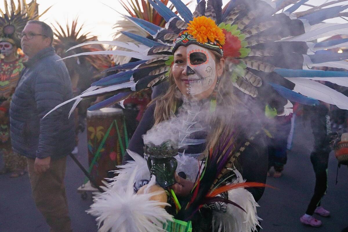 Regresan festividades del día de los muertos a Old Town en San Diego