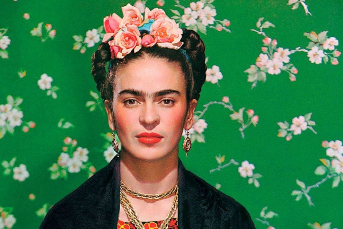 Descubre cómo se vería Frida Kahlo con el estilo coquette según la IA