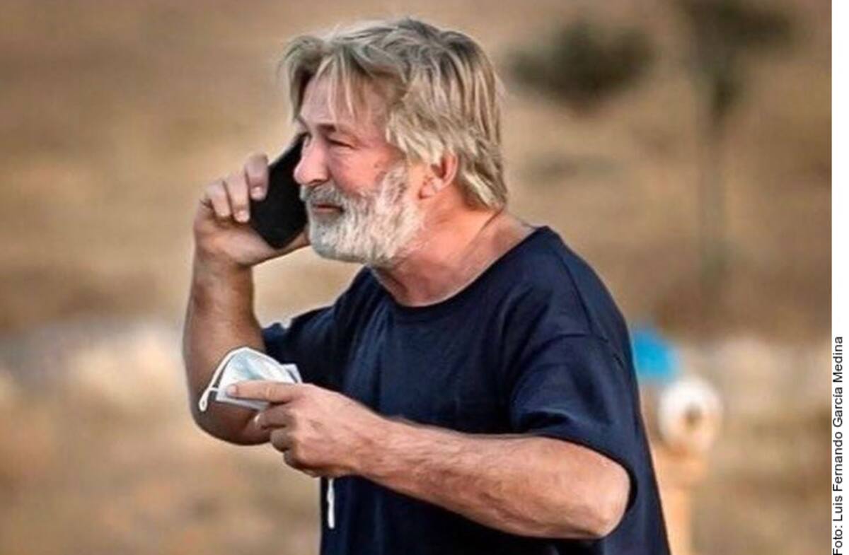 En octubre de 2021, Alec Baldwin disparó accidentalmente un arma de utilería con una bala real en el set de 'Rust', matando a Halyna Hutchins y hiriendo a Joel Souza|Foto: Archivo GH/Foto: Luis Fernando García Medina