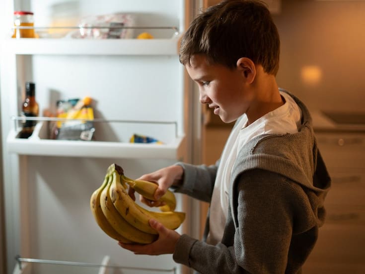 ¿Qué pasa si guardas los plátanos en el refrigerador? Consejos para conservarlos mejor y decidir cuándo refrigerarlos