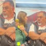 “Iba aburrido ya y sin celular”: Hombre se vuelve viral por seguir atento el celular de la joven sentada a su lado