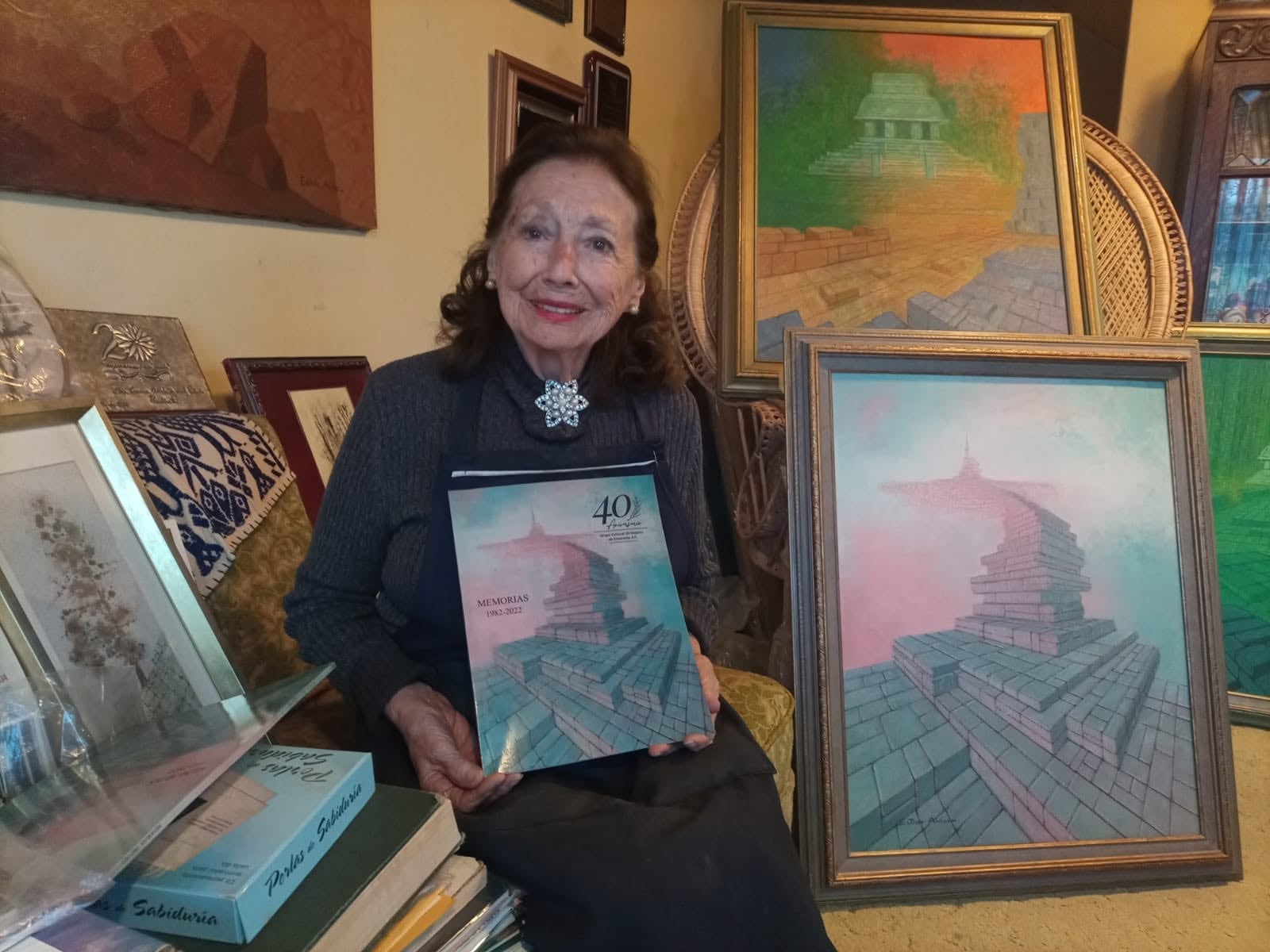 La artista dejó un legado de más de ocho décadas dedicadas a la pintura, la enseñanza y el impulso de la cultura en Baja California, con reconocimiento nacional e internacional. Foto: Cortesía
