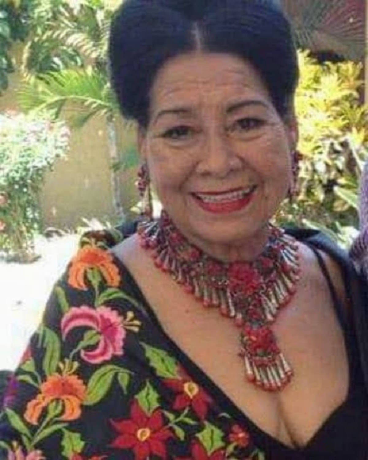 Aunque nunca tuvo hijos, Aurora Clavel compartió la vida con varios hermanos. Su hermana Yolanda fue quien se encargó de cuidarla en sus últimos años.
