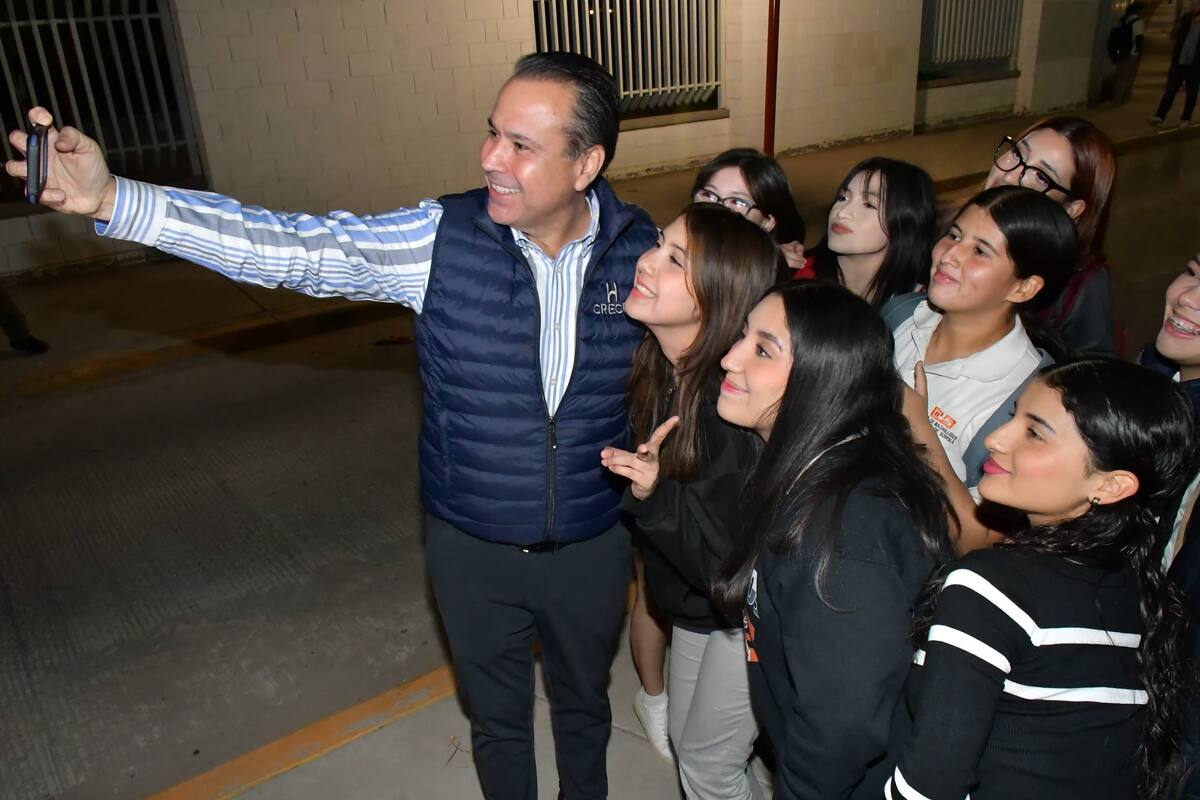 Antonio Astiazarán impulsa participación de jóvenes en programas de Gobierno