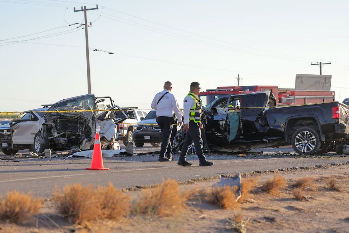 Padre e hijo murieron tras un choque frontal en la carretera Hermosillo-Bahía de Kino, a la altura del kilómetro 53. Foto: Redacción GH