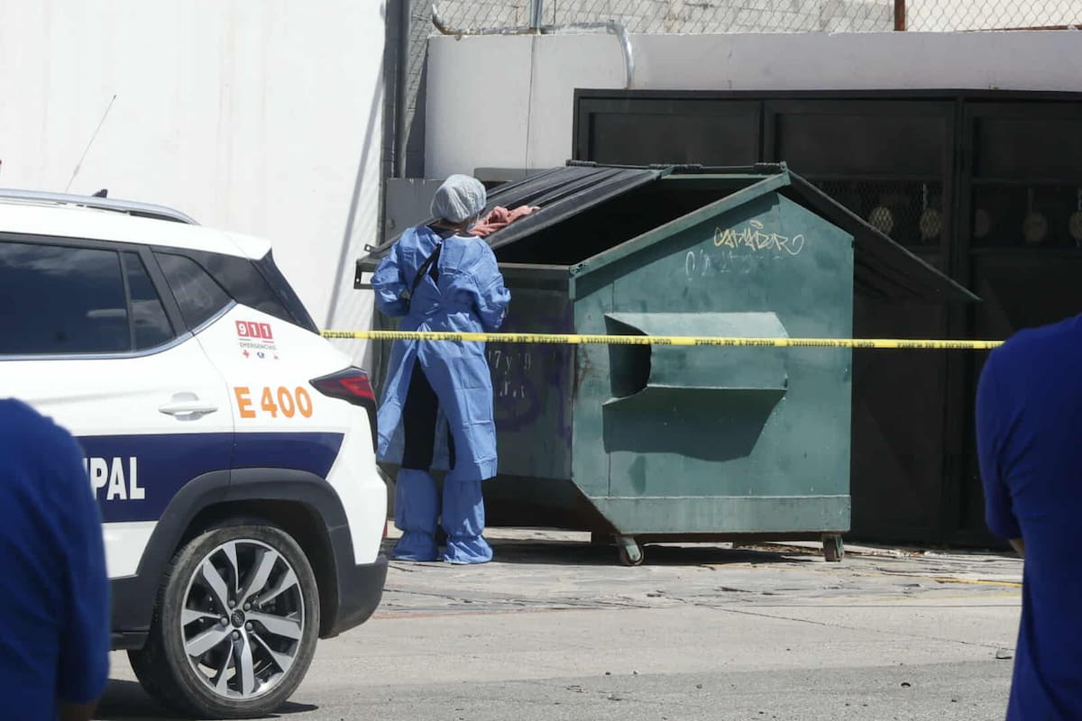 Encuentran feto en contenedor de basura de plaza comercial en Hermosillo