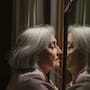 Científicos encuentran que células inmunitarias activadas contra un herpesvirus pueden acelerar cambios del Alzheimer en ratones y abren una nueva vía de investigación