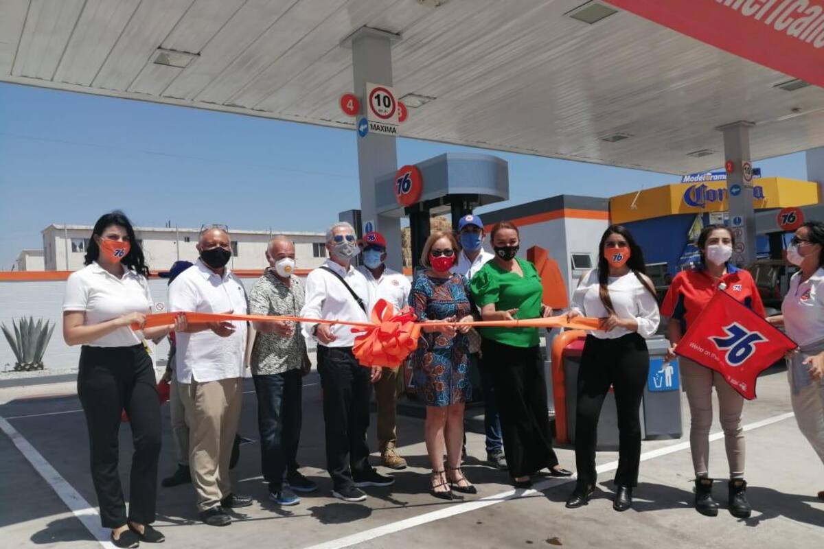 Inauguran primera estación de gasolina 76 en Rosarito