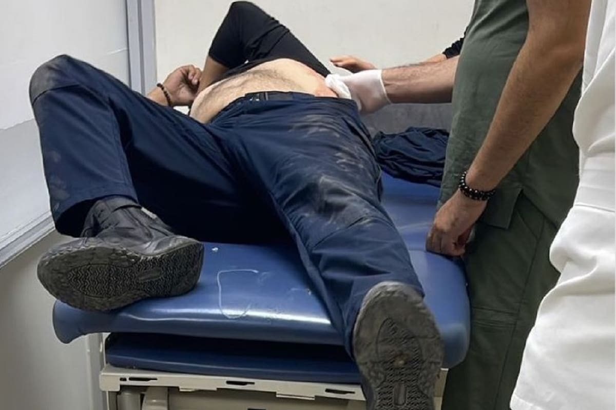 Sujeto apuñala a policía tras intentar robar un vehículo en Ensenada