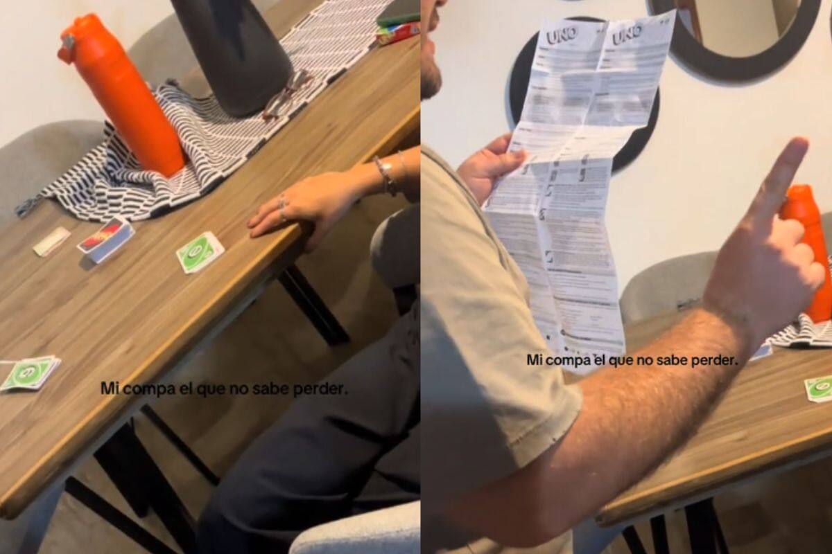 Hombre saca las reglas del UNO para no perder su partida