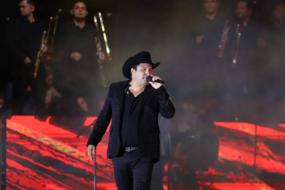 Julión Álvarez, rey indiscutible en la Feria de Tijuana