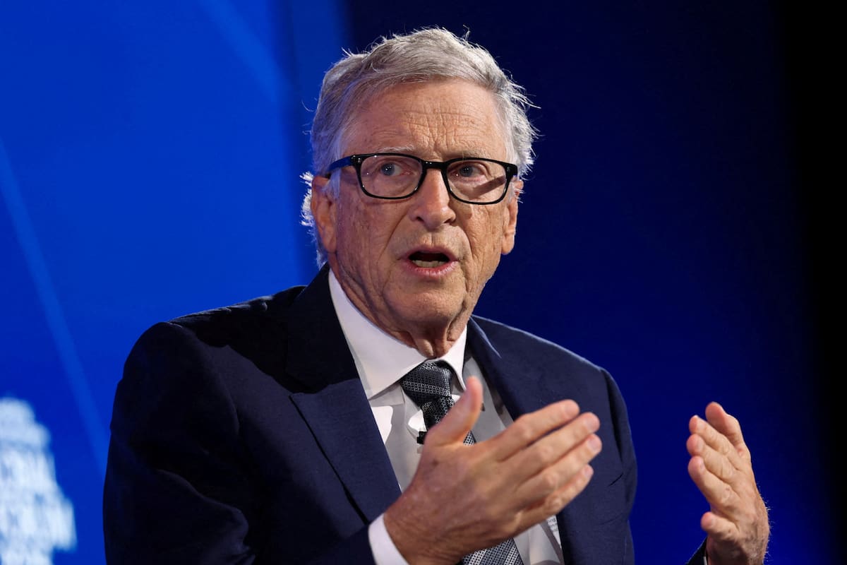 Bill Gates llega a la ONU para defender que la inteligencia artificial puede reducir desigualdades y destina 1,000 millones de dólares a llevarla a países pobres mientras su relación con Jeffrey Epstein vuelve a estar bajo escrutinio