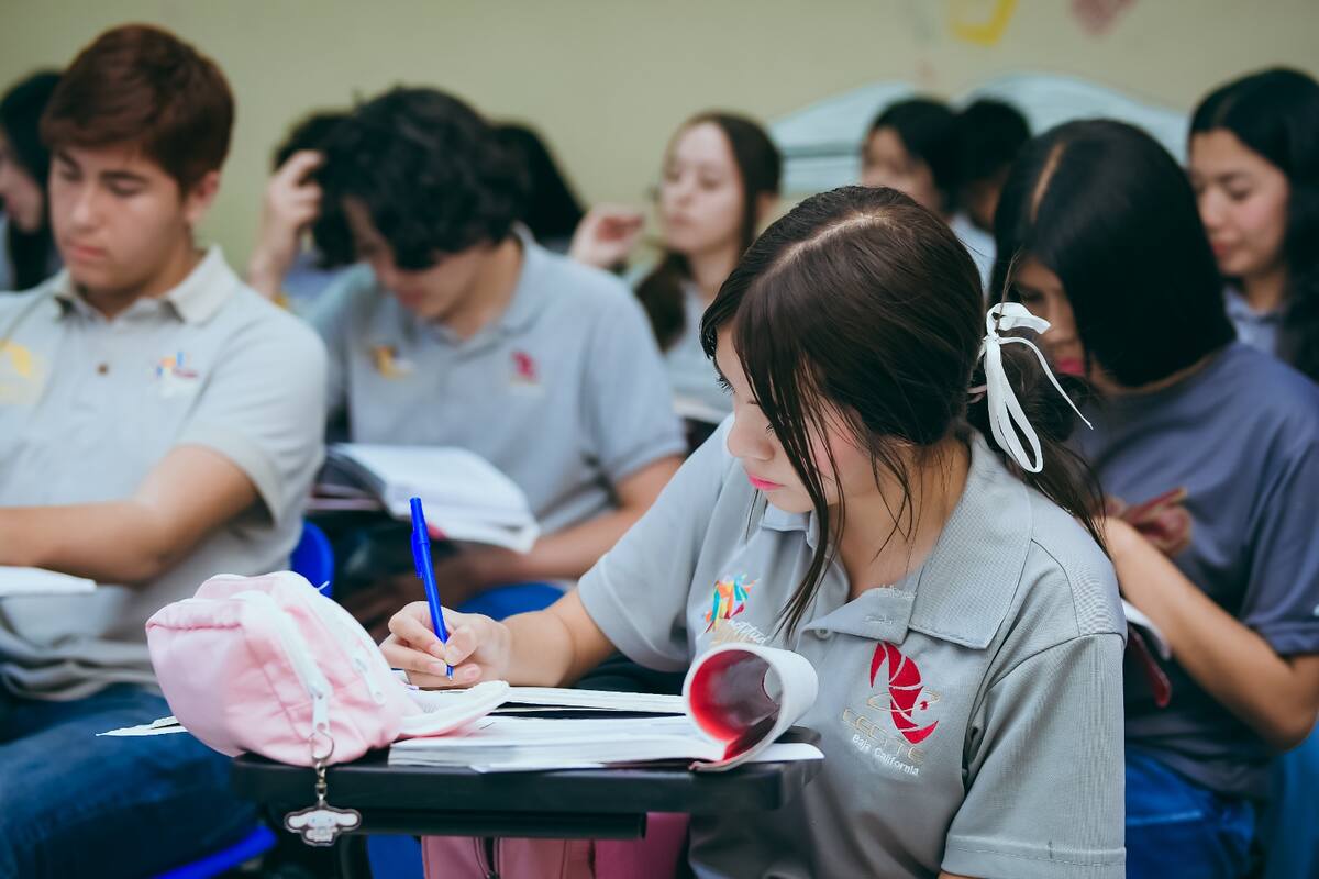 Cecyte BC invita a estudiantes regulares a reinscribirse en enero