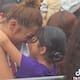 El abrazo entre una mamá y su hija durante la visita de BTS al Zócalo que hizo llorar a internet: No consiguieron boletos pero lograron verlos
