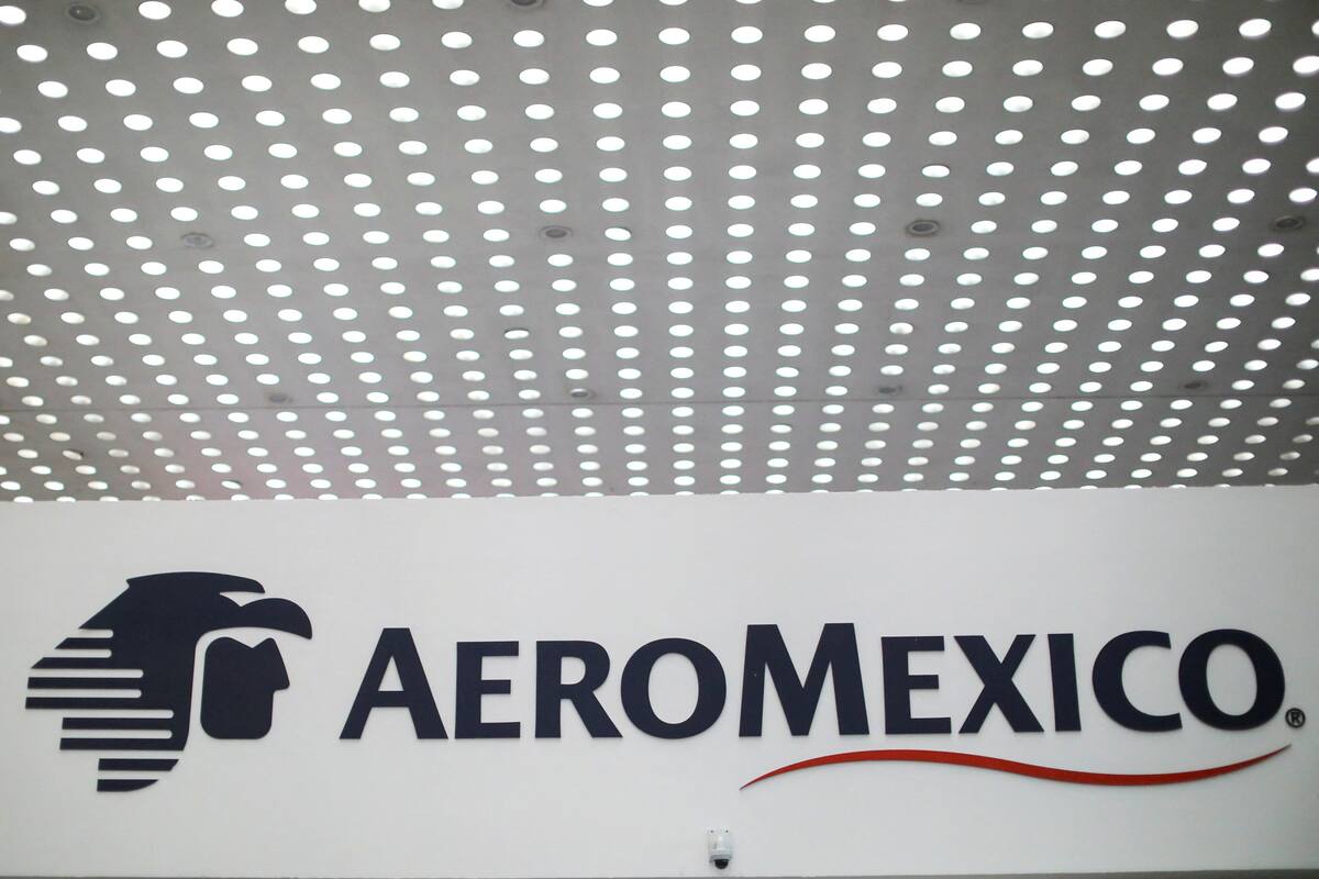 Sobrecargos de Aeroméxico podrían iniciar huelga el 1 de junio; éste es el motivo