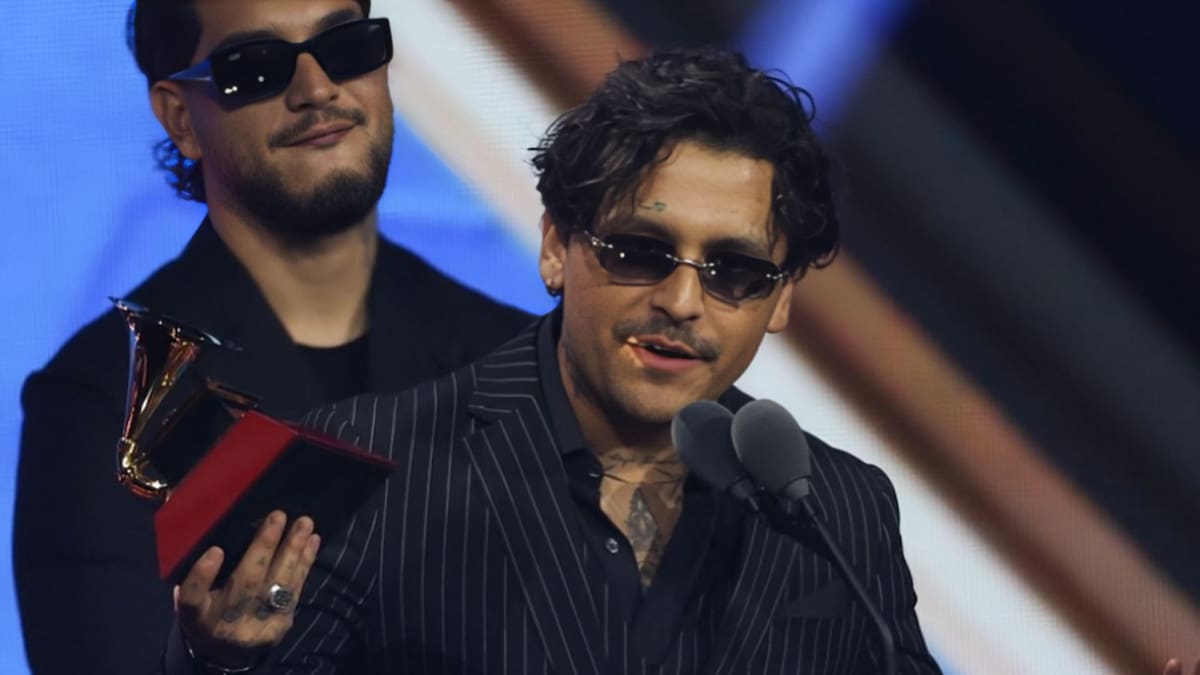 Juez cita a Christian Nodal y a sus padres a audiencia de imputación por disputa legal con Universal Music