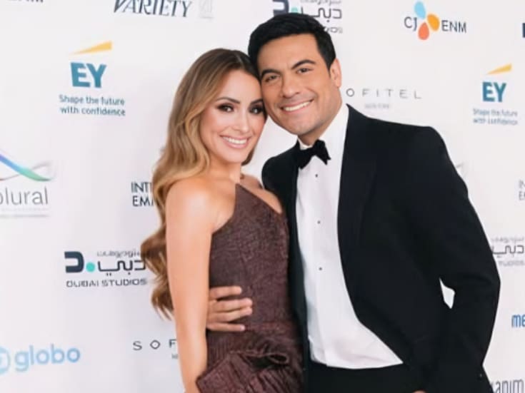 Cynthia Rodríguez presume romántico beso de Carlos Rivera en la alfombra roja