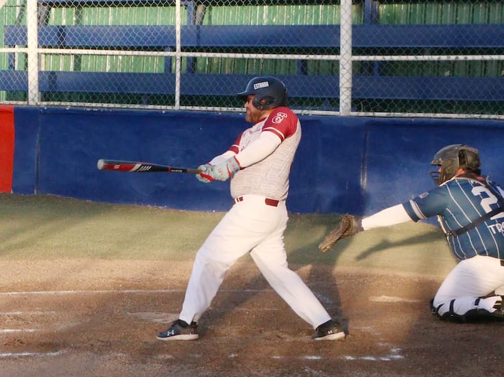 Calivet se impone a Thunder.