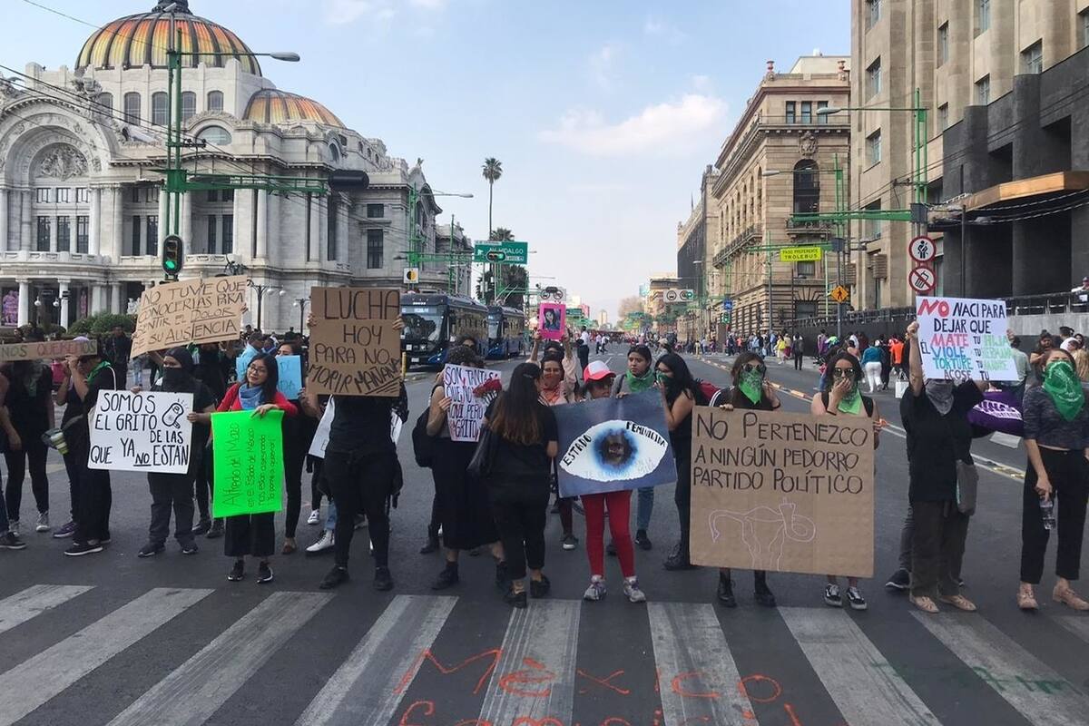 Movimiento feminista pide a AMLO respetar protesta del 9 de marzo