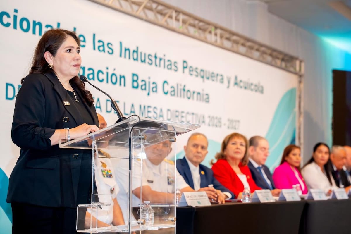 Toma protesta nueva mesa directiva de CANAINPESCA Baja California para el periodo 2026-2027