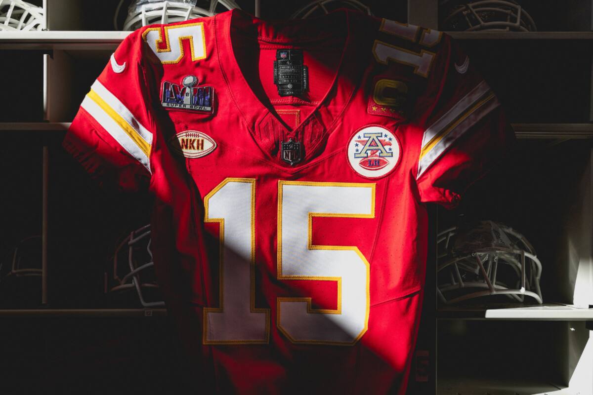 Super Bowl LVIII: Revelados los uniformes de los Chiefs y los 49ers, Kansas City vestirá de rojo