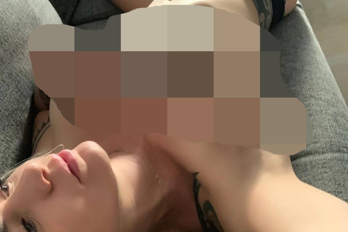 Ingrid Brans, "La Reata", cubre su intimidad con solo un control de televisión